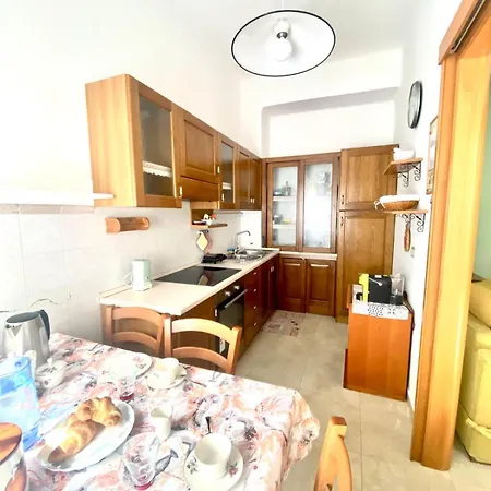 Il Girasole Apartment *