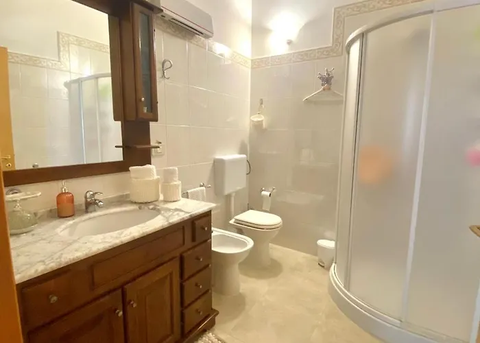 Il Girasole شقة توليي